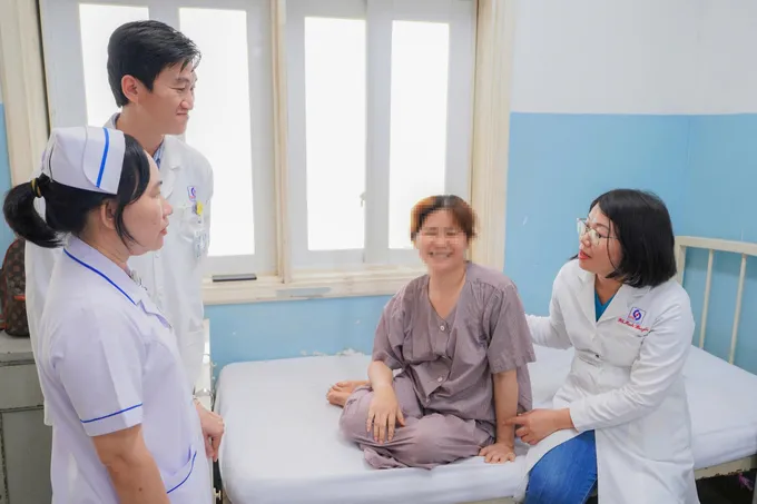 Cứu sống sản phụ bị vỡ tử cung khi thai 12 tuần