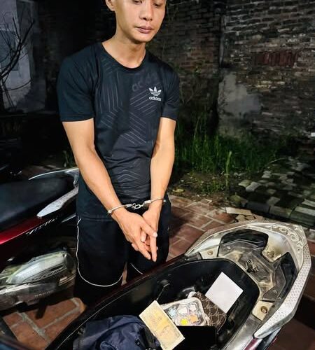 Công an phường Xuân Hòa truy vết nóng, bắt giữ đối tượng thực hiện vụ c-ướp g-iật túi xách
