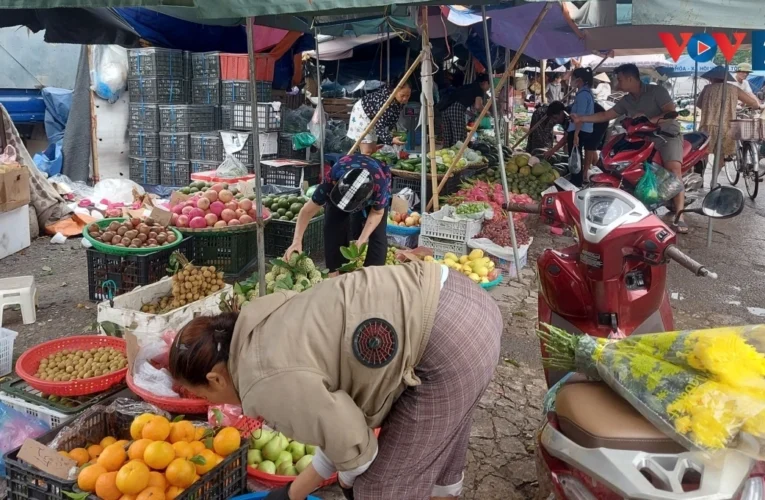Hà Nội xóa chợ cóc, chợ tạm: Khó nhưng phải làm