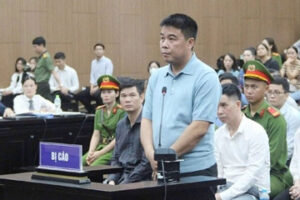 Bà Hoàng Thị Thúy Lan và Chủ tịch Tập đoàn Phúc Sơn kháng sinh xin giảm nhẹ