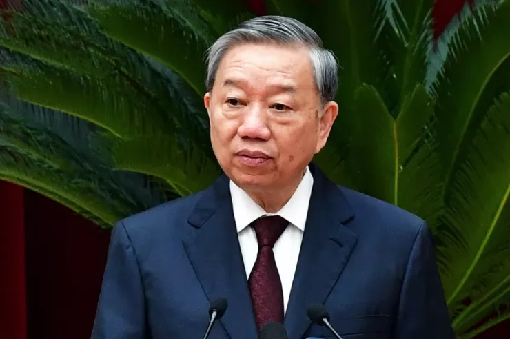 Bộ Chính trị: Cơ cấu lại ngành điện để người dân được lựa chọn đơn vị cung cấp