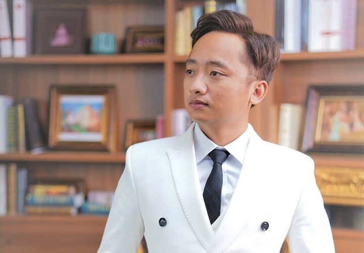 Thu nhập của YouTuber ‘chủ tịch giả nghèo’ Hoàng Văn Đức trước khi bị khởi 