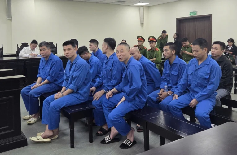 Bác sĩ bệnh viện tâm thần nhận ‘lót tay’ cho phạm nhân ra ngoài