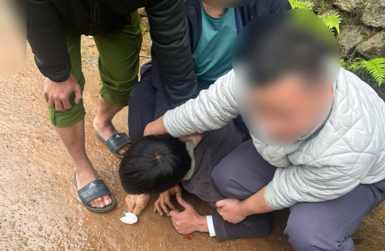 Bắt quả tang đối tượng 2k tàng trữ trái phép chất ma tuý