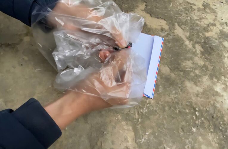 Phát hiện người phụ nữ lớn tuổi tàng trữ ma túy tại xã Mai Châu