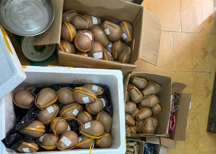 Nam thanh niên biến phòng ngủ thành ‘nhà máy’ sản xuất pháo