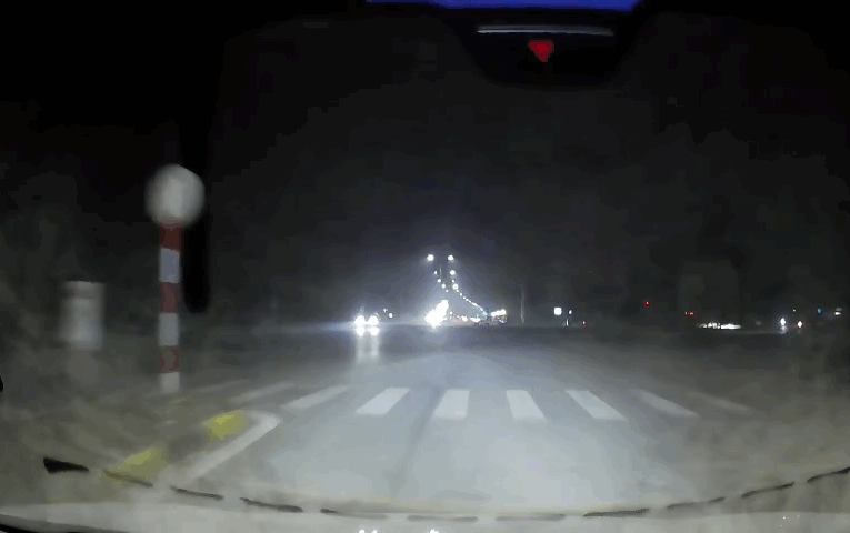 Video TNGT tại ngã 3 cây xăng nhà 10 tầng