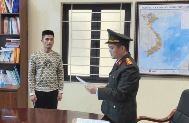 Công an tỉnh Phú Thọ khởi tố 02 đối tượng làm giả giấy khám sức khỏe để trục lợi